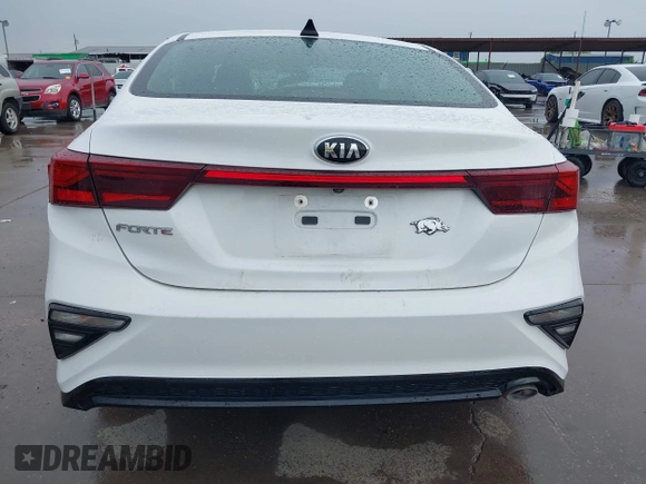 2021 Kia Forte LXS z VIN 3KPF24ADXME377638, wystawiony jako IAAI lot #42467878 z przebiegiem 53 446 mil mil oraz . Historia ofert i sprzedaży dostępna na DreamBid. Obrazek 17.