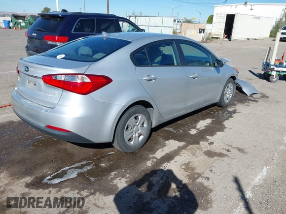 2016 Kia Forte LX with VIN KNAFK4A66G5463821, listed as a IAAI auction lot 40686914 with 67,123 mi miles. Bid and sale history available at carsss.com. Image 4.