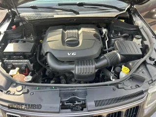 2014 Jeep Grand Cherokee Laredo with VIN 1C4RJFAG3EC457703, listed as a Copart auction lot 56620815 with 200,144 mi miles and Clean Title. Bid and sale history available at DreamBid. Image 9.