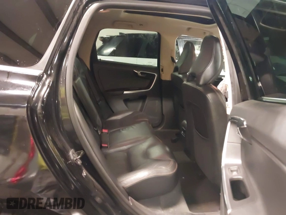 2012 Volvo XC60 3.0L с VIN YV4902DZ1C2288287, выставлен на аукционе IAAI как лот 40731566 с пробегом 77 125 миль миль и . История ставок и продаж доступна на DreamBid. Изображение 8.