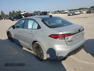 2022 Toyota Corolla SE with VIN 5YFS4MCE6NP121446, listed as a Copart auction lot 69146444 with 29,952 mi miles and Salvage Title. Bid and sale history available at carsss.com. Image 2.