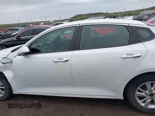 2016 Kia Optima LX z VIN KNAGT4L31G5106843, wystawiony jako IAAI lot #41952871 z przebiegiem 109 139 mil mil oraz . Historia ofert i sprzedaży dostępna na DreamBid. Obrazek 14.