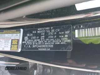 2024 Kia Forte LXS z VIN 3KPF24AD0RE823688, wystawiony jako IAAI lot #42253533 z przebiegiem 16 471 mil mil oraz . Historia ofert i sprzedaży dostępna na DreamBid. Obrazek 9.