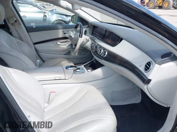 2015 Mercedes-Benz S-Class S 550 with VIN WDDUG8CB7FA091561, listed as a IAAI auction lot 41452399 with 60,530 mi miles. Bid and sale history available at carsss.com. Image 5.