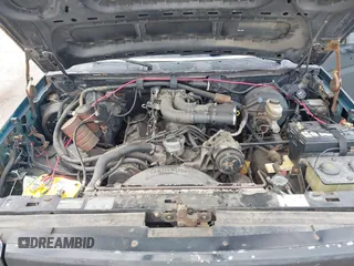 1993 Ford F-250 с VIN 1FTHX26GXPKA13660, выставлен на аукционе IAAI как лот 42615045 с пробегом Не указан миль и . История ставок и продаж доступна на DreamBid. Изображение 10.