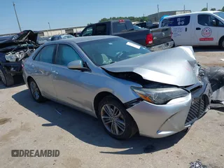 2015 Toyota Camry XLE with VIN 4T1BF1FK9FU109916, listed as a IAAI auction lot 41985371 with 113,357 mi miles. Bid and sale history available at carsss.com. Image 1.