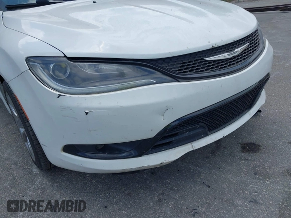 2015 Chrysler 200 S with VIN 1C3CCCBB2FN743599, listed as a IAAI auction lot 42151418 with 137,609 mi miles. Bid and sale history available at carsss.com. Image 6.