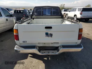 1993 Toyota Pickup DLX z VIN JT4VN13D3P5125406, wystawiony jako Copart lot #75011624 z przebiegiem 152 663 mil mil oraz Szkoda całkowita • Salvage title. Historia ofert i sprzedaży dostępna na DreamBid. Obrazek 6.