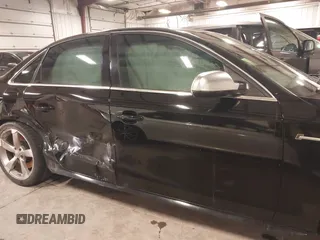 2011 Audi S4 Premium Plus z VIN WAUBGAFL4BA056609, wystawiony jako IAAI lot #41221310 z przebiegiem 145 992 mil mil oraz . Historia ofert i sprzedaży dostępna na DreamBid. Obrazek 13.
