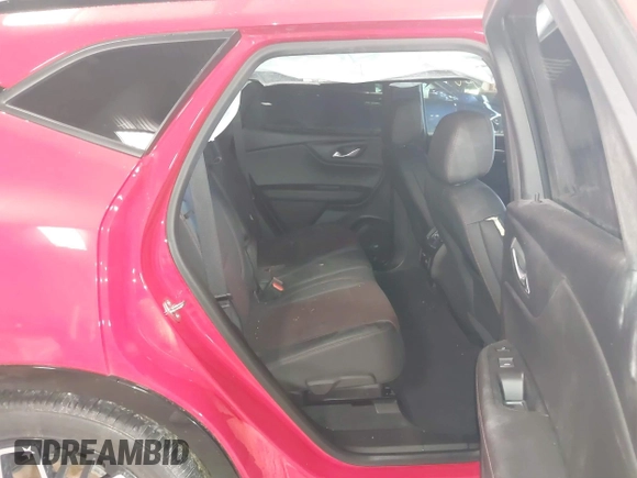 2023 Chevrolet Blazer RS z VIN 3GNKBKRS7PS159319, wystawiony jako IAAI lot #41213680 z przebiegiem 54 959 mil mil oraz . Historia ofert i sprzedaży dostępna na DreamBid. Obrazek 8.