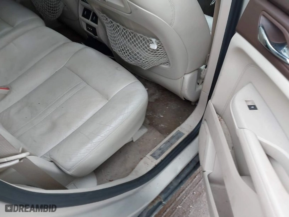 2010 Cadillac SRX Premium Collection with VIN 3GYFNFEY3AS547281, listed as a IAAI auction lot 41740255 with 166,338 mi miles. Bid and sale history available at carsss.com. Image 8.