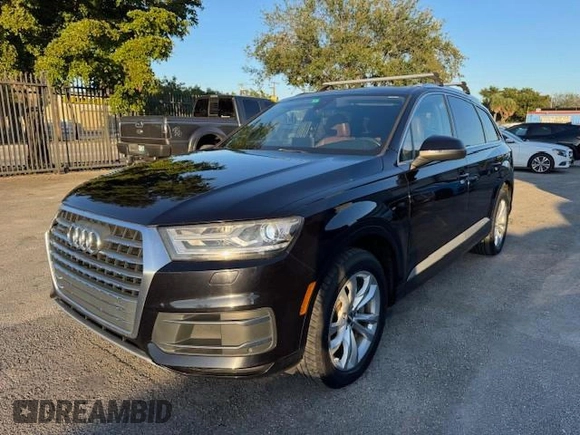 2018 Audi Q7 Premium with VIN WA1AHAF74JD013037, listed as a Copart auction lot 86404774 with 120,999 mi miles and Clean title. Bid and sale history available at DreamBid. Image 1.