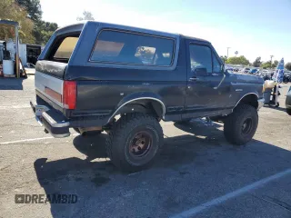 1989 Ford Bronco Custom with VIN 1FMEU15H1KLA71087, listed as a Copart auction lot 89330975 with 98,096 mi miles and Salvage Title. Bid and sale history available at carsss.com. Image 3.
