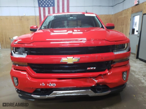2018 Chevrolet Silverado 1500 LT with VIN 3GCUKRECXJG286455, listed as a Copart auction lot 53692435 with 121,408 mi miles and Clean Title. Bid and sale history available at carsss.com. Image 5.