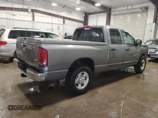 2005 Dodge 2500 ST z VIN 3D7KR28C95G746268, wystawiony jako Copart lot #44561345 z przebiegiem 249 067 mil mil oraz Szkody całkowita. Historia ofert i sprzedaży dostępna na DreamBid. Obrazek 3.