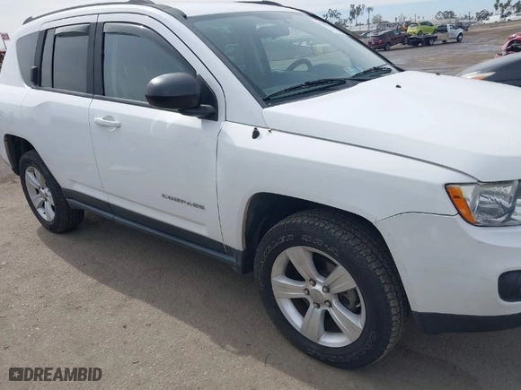 2012 Jeep Compass Latitude with VIN 1C4NJDEB1CD697955, listed as a IAAI auction lot 41655952 with 78,525 mi miles. Bid and sale history available at carsss.com. Image 6.