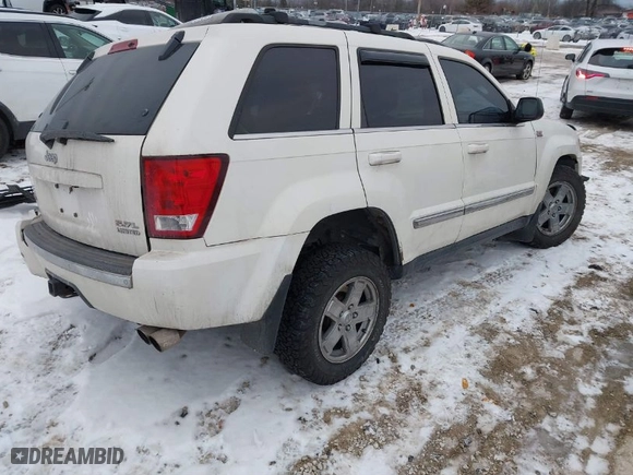 2005 Jeep Grand Cherokee Limited with VIN 1J8HR58225C519352, listed as a IAAI auction lot 41345909 with NaN miles. Bid and sale history available at carsss.com. Image 4.