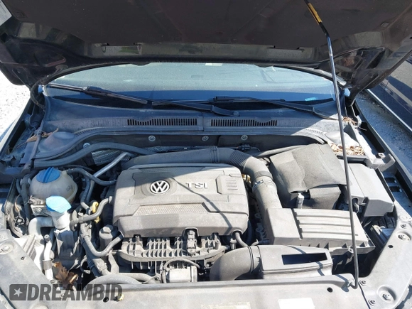 2016 Volkswagen Jetta Sedan 1.8T SEL with VIN 3VWL07AJ5GM263893, listed as a IAAI auction lot 41715603 with 188,778 mi miles. Bid and sale history available at carsss.com. Image 10.