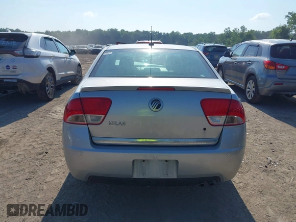 2010 Mercury Milan with VIN 3MEHM0HAXAR636168, listed as a IAAI auction lot 42650118 with 102,418 mi miles and . Bid and sale history available at DreamBid. Image 17.