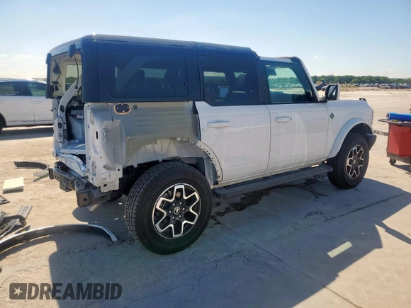 2024 Ford Bronco Outer Banks z VIN 1FMDE8BH8RLA81101, wystawiony jako Copart lot #56736785 z przebiegiem 5 437 mil mil oraz Szkoda całkowita • Salvage title. Historia ofert i sprzedaży dostępna na DreamBid. Obrazek 3.