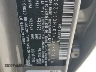 2017 Kia Optima LX z VIN 5XXGT4L37HG142309, wystawiony jako Copart lot #61533985 z przebiegiem 66 970 mil mil oraz Nie do naprawy • Non repairable. Historia ofert i sprzedaży dostępna na DreamBid. Obrazek 14.