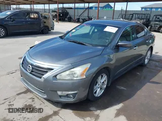 2015 Nissan Altima 2.5 z VIN 1N4AL3AP4FC238472, wystawiony jako IAAI lot #42296237 z przebiegiem 158 731 mil mil oraz . Historia ofert i sprzedaży dostępna na DreamBid. Obrazek 2.