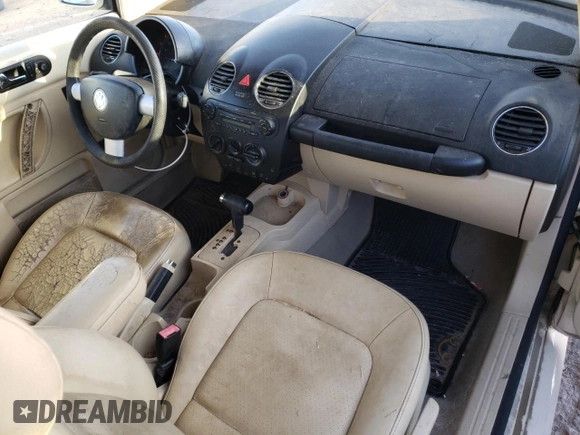 2007 Volkswagen Beetle z VIN 3VWRW31C37M506622, wystawiony jako Copart lot #77896784 z przebiegiem 129 953 mil mil oraz Nie do naprawy • Non repairable. Historia ofert i sprzedaży dostępna na DreamBid. Obrazek 8.