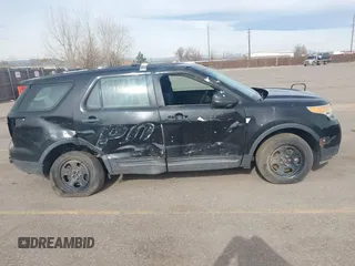 2013 Ford Police Interceptor Utility z VIN 1FM5K8AR6DGA63897, wystawiony jako IAAI lot #41855311 z przebiegiem Nie podano mil oraz . Historia ofert i sprzedaży dostępna na DreamBid. Obrazek 14.