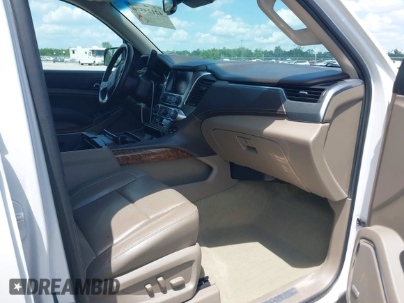 2017 Chevrolet Suburban Premier z VIN 1GNSCJKC5HR139150, wystawiony jako IAAI lot #42125570 z przebiegiem 177 792 mil mil oraz . Historia ofert i sprzedaży dostępna na DreamBid. Obrazek 5.