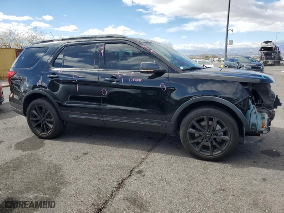 2018 Ford Explorer XLT with VIN 1FM5K8D8XJGC41891, listed as a Copart auction lot 47076855 with 126,977 mi miles and Salvage Title. Bid and sale history available at carsss.com. Image 4.