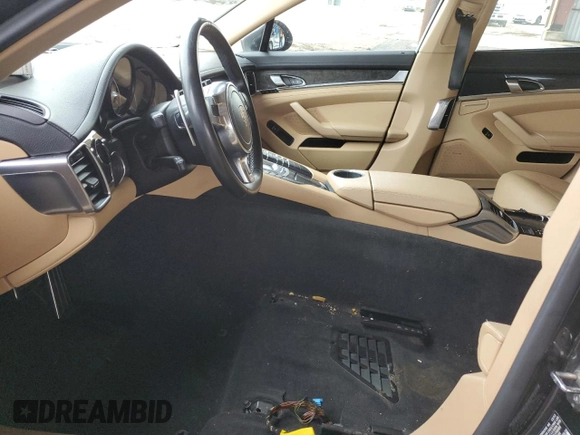 2013 Porsche Panamera с VIN WP0AA2A7XDL015781, выставлен на аукционе Copart как лот 84434804 с пробегом Не указан миль и Списание • Salvage title. История ставок и продаж доступна на DreamBid. Изображение 7.