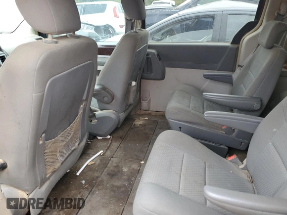 2009 Chrysler Town & Country Touring with VIN 2A8HR54199R678640, listed as a Copart auction lot 58213814 with 264,796 mi miles and Non Repairable. Bid and sale history available at DreamBid. Image 11.
