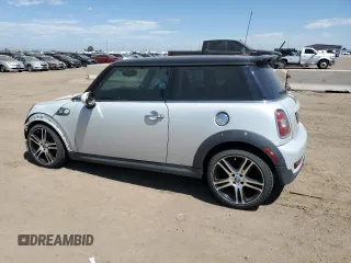 2010 MINI Hardtop S with VIN WMWMF7C53ATZ71927, listed as a Copart auction lot 60350125 with 110,385 mi miles and Clean title. Bid and sale history available at DreamBid. Image 2.