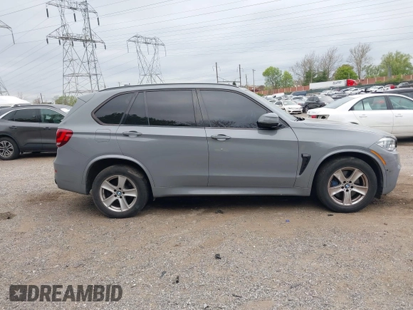 2016 BMW X5 xDrive50i with VIN 5UXKR6C57G0J80370, listed as a IAAI auction lot 42040278 with 99,071 mi miles. Bid and sale history available at carsss.com. Image 14.