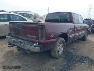 2002 Chevrolet Silverado 1500 LS with VIN 1GCEK19T32E191759, listed as a IAAI auction lot 41880468 with 247,877 mi miles. Bid and sale history available at carsss.com. Image 4.