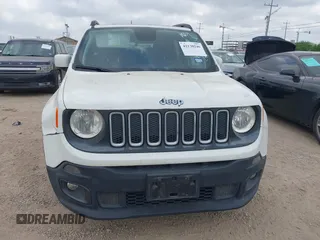 2018 Jeep Renegade Latitude with VIN ZACCJABB2JPH42684, listed as a IAAI auction lot 42130246 with Not Provided miles and . Bid and sale history available at carsss.com. Image 11.