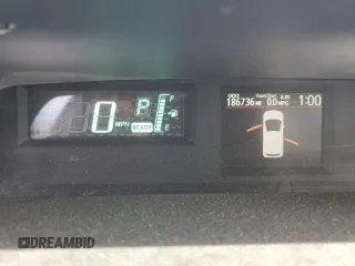 2012 Toyota Prius One z VIN JTDKDTB30C1001752, wystawiony jako Copart lot #50956045 z przebiegiem 186 736 mil mil oraz Szkoda całkowita • Salvage title. Historia ofert i sprzedaży dostępna na DreamBid. Obrazek 9.