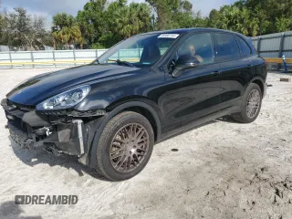 2017 Porsche Cayenne S z VIN WP1AB2A27HLA52096, wystawiony jako Copart lot #86966744 z przebiegiem 117 233 mil mil oraz Szkody całkowita. Historia ofert i sprzedaży dostępna na DreamBid. Obrazek 1.