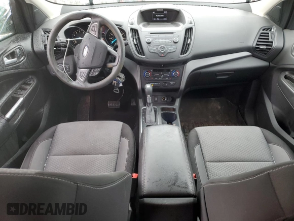 2017 Ford Escape SE z VIN 1FMCU9GD5HUC62126, wystawiony jako Copart lot #50188985 z przebiegiem 157 918 mil mil oraz Szkoda całkowita • Salvage title. Historia ofert i sprzedaży dostępna na DreamBid. Obrazek 8.