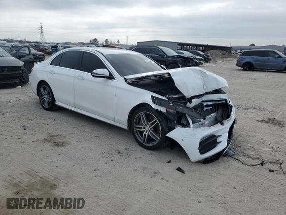 2017 Mercedes-Benz E-Class E 300 Luxury with VIN WDDZF4JB4HA181189, listed as a Copart auction lot 44583495 with 95,982 mi miles and Salvage Title. Bid and sale history available at carsss.com. Image 4.