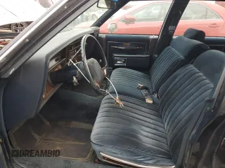 1985 Oldsmobile Delta Royale z VIN 1G3BN69YXF9080322, wystawiony jako Copart lot #78670094 z przebiegiem 58 231 mil mil oraz Tytuł czysty. Historia ofert i sprzedaży dostępna na DreamBid. Obrazek 7.