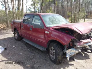 2006 Ford F-150 XLT with VIN 1FTPW14596KC84539, listed as a IAAI auction lot 41833157 with 1 mi miles. Bid and sale history available at carsss.com. Image 1.