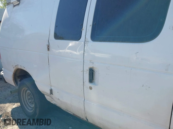 2013 Ford Econoline Cargo Commercial with VIN 1FTSE3EL4DDA38215, listed as a IAAI auction lot 41627924 with 181,821 mi miles. Bid and sale history available at carsss.com. Image 6.