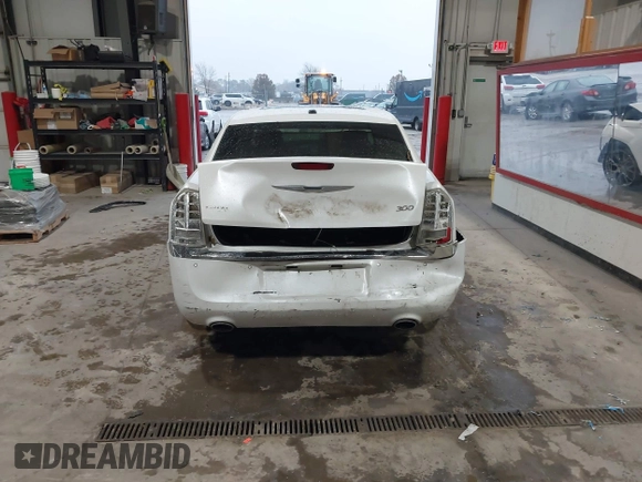 2012 Chrysler 300 with VIN 2C3CCAET0CH188519, listed as a IAAI auction lot 40894686 with 101,980 mi miles. Bid and sale history available at carsss.com. Image 16.