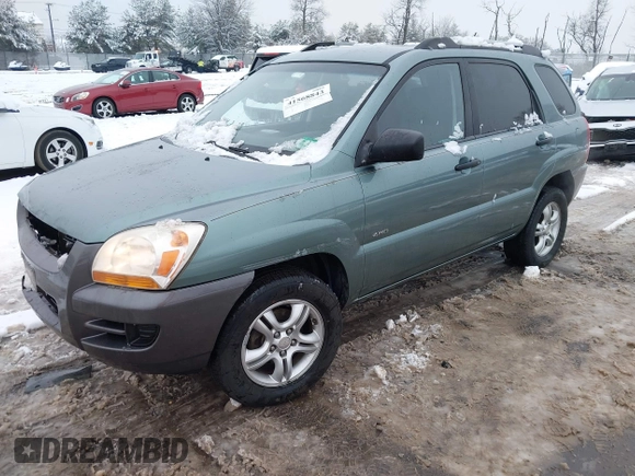 2008 Kia Sportage LX with VIN KNDJE723487467172, listed as a IAAI auction lot 41568843 with 159,786 mi miles and . Bid and sale history available at carsss.com. Image 2.