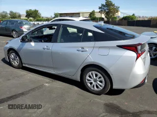 2019 Toyota Prius L Eco z VIN JTDKARFU5K3077176, wystawiony jako Copart lot #57304345 z przebiegiem 110 745 mil mil oraz Szkoda całkowita • Salvage title. Historia ofert i sprzedaży dostępna na DreamBid. Obrazek 2.