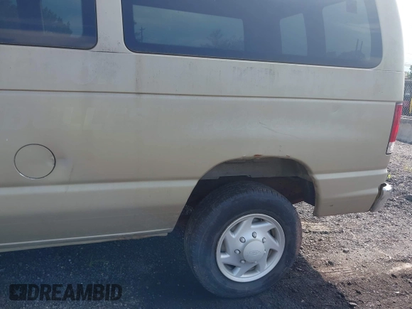 2007 Ford Econoline Passenger XL with VIN 1FBNE31L07DA62510, listed as a IAAI auction lot 42576856 with 231,376 mi miles and . Bid and sale history available at DreamBid. Image 6.