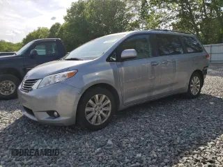 2013 Toyota Sienna XLE z VIN 5TDDK3DC4DS068483, wystawiony jako Copart lot #58469595 z przebiegiem 171 019 mil mil oraz Czysty tytuł • Clean title. Historia ofert i sprzedaży dostępna na DreamBid. Obrazek 1.