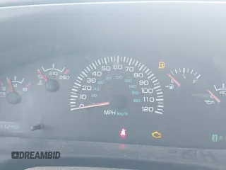 2001 Dodge Passenger z VIN 2B5WB35Z51K561431, wystawiony jako IAAI lot #42003952 z przebiegiem 171 240 mil mil oraz . Historia ofert i sprzedaży dostępna na DreamBid. Obrazek 7.