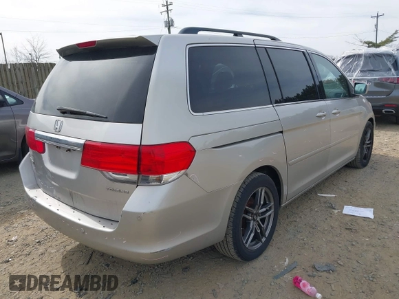 2008 Honda Odyssey Touring с VIN 5FNRL38828B039387, выставлен на аукционе IAAI как лот 41843555 с пробегом 218 070 миль миль и . История ставок и продаж доступна на DreamBid. Изображение 4.